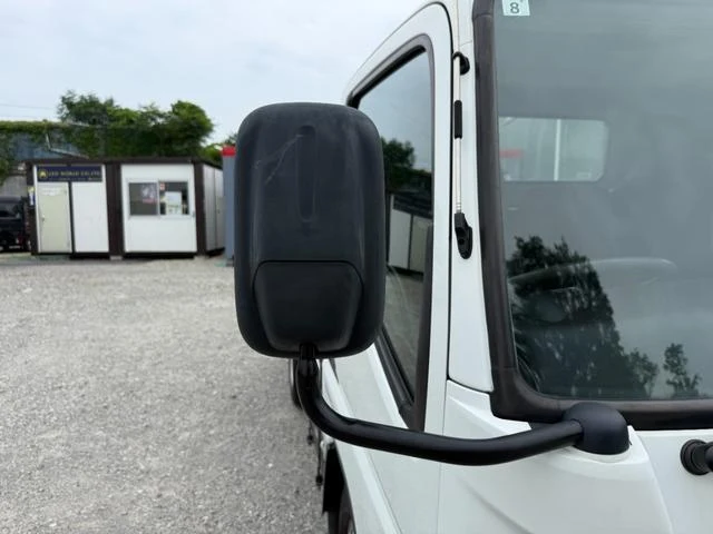 Mitsubishi Fuso CANTER 61