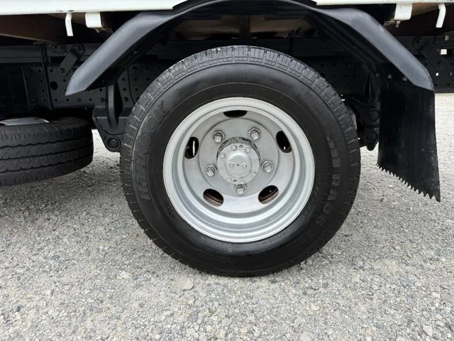 Mitsubishi Fuso CANTER 72