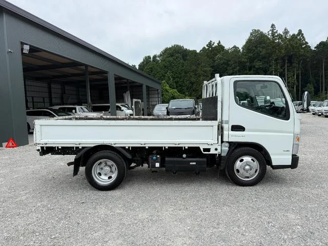 Mitsubishi Fuso CANTER 4
