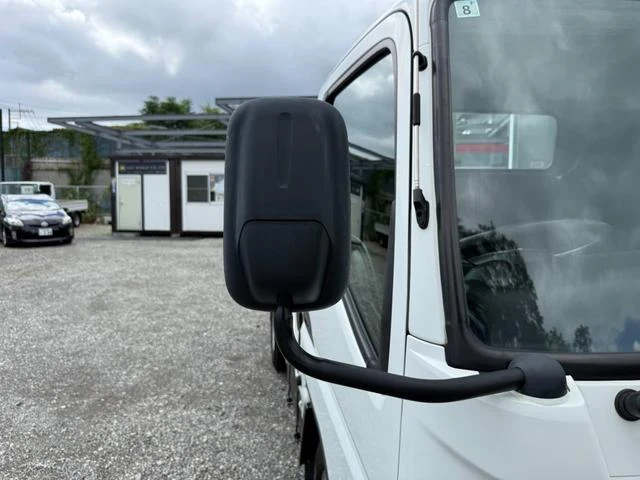 Mitsubishi Fuso CANTER 61