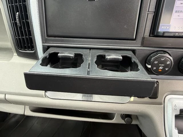 Mitsubishi Fuso CANTER 25