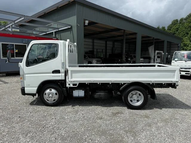 Mitsubishi Fuso CANTER 8