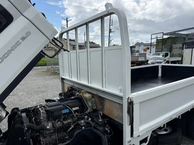 Mitsubishi Fuso CANTER 43