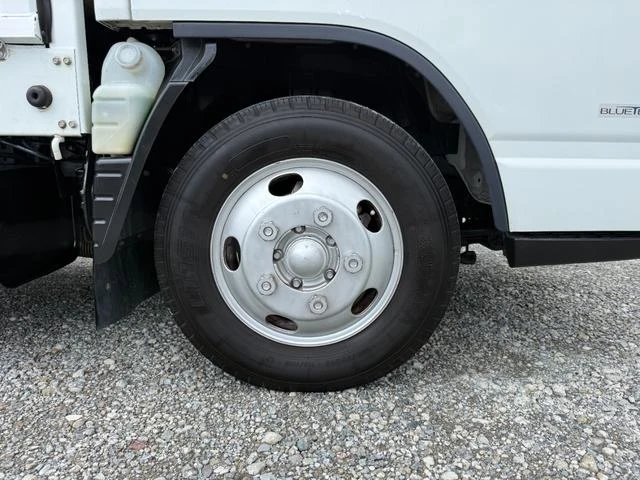 Mitsubishi Fuso CANTER 63