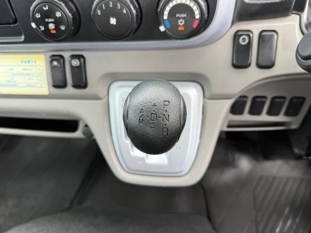 Mitsubishi Fuso CANTER 26