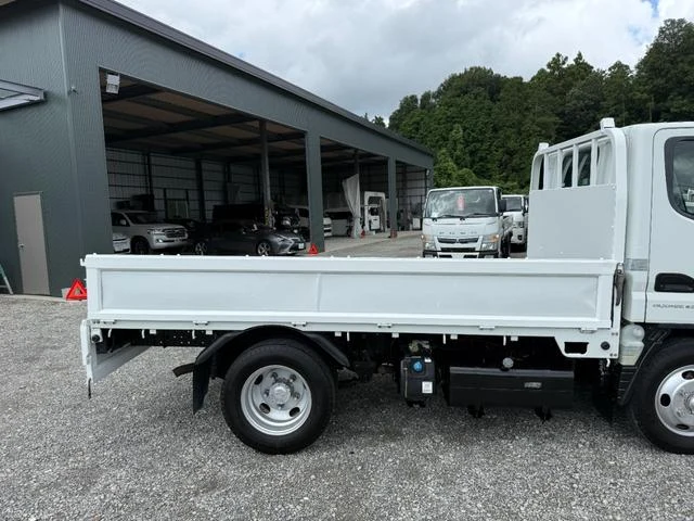 Mitsubishi Fuso CANTER 48