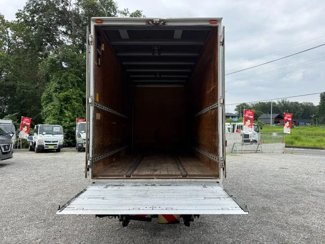 Mitsubishi Fuso CANTER 56