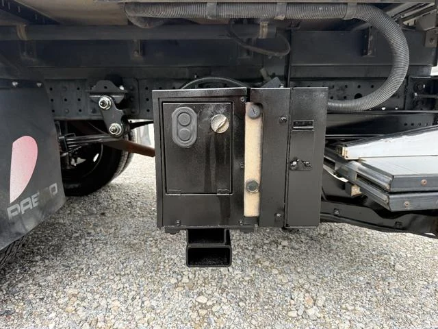Mitsubishi Fuso CANTER 75