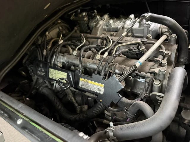 Mitsubishi Fuso ROSA 72
