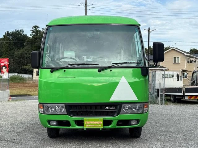 Mitsubishi Fuso ROSA 2