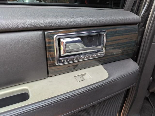 Lincoln NAVIGATOR 49