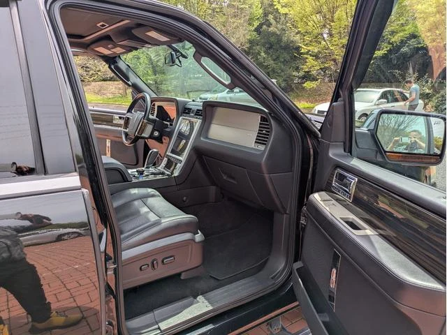 Lincoln NAVIGATOR 44