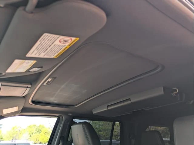 Lincoln NAVIGATOR 33