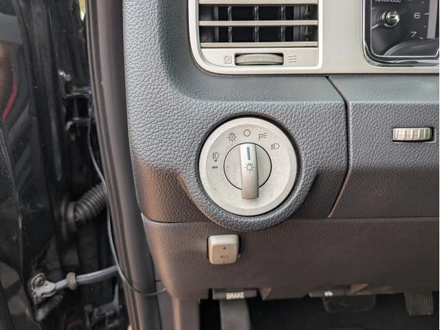 Lincoln NAVIGATOR 27