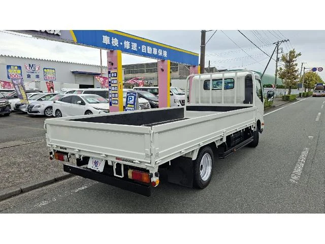 Hino DUTRO 13