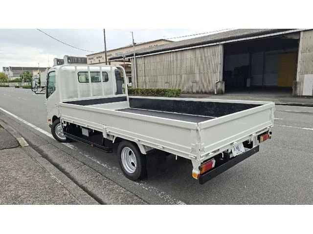 Hino DUTRO 15