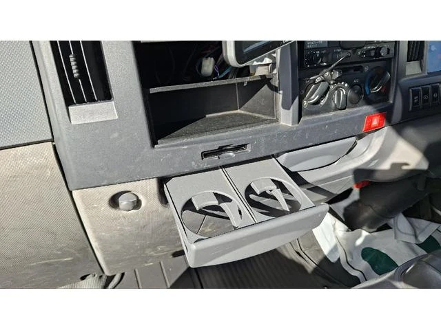 Isuzu ELF 47