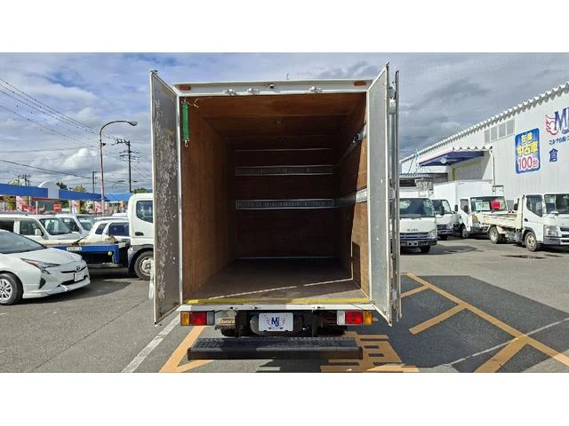Isuzu ELF 51