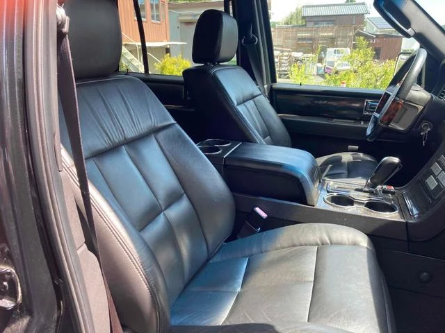 Lincoln NAVIGATOR 4