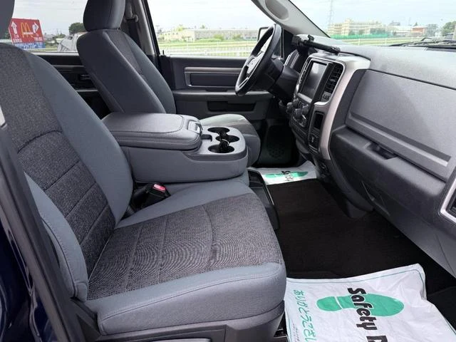 Dodge RAM 17