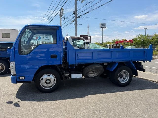 Isuzu ELF 3
