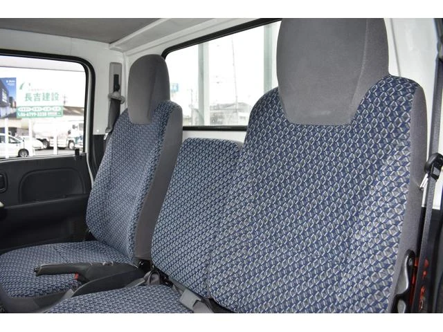 Isuzu ELF 10