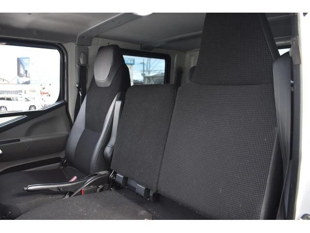 Mitsubishi Fuso CANTER 10