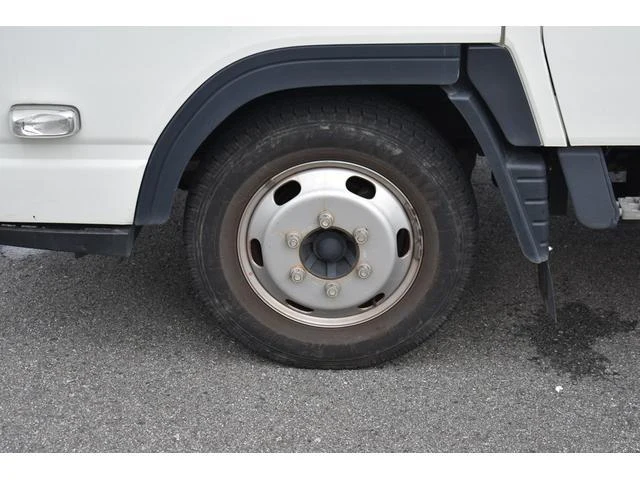 Mitsubishi Fuso CANTER 37