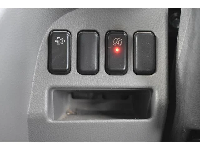 Mitsubishi Fuso CANTER 18