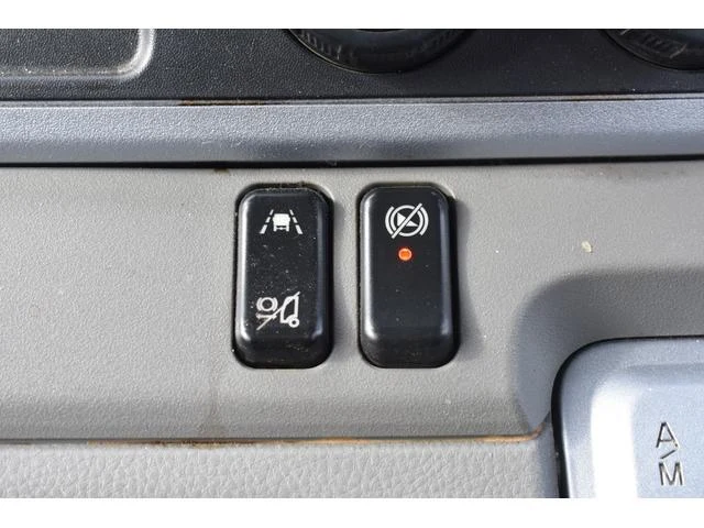 Mitsubishi Fuso CANTER 20