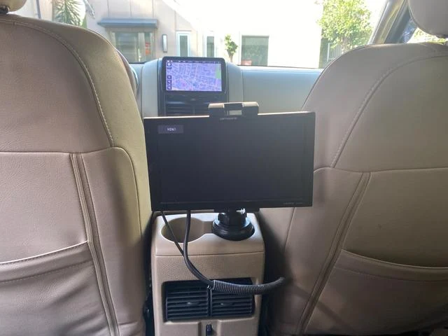 Ford EXPLORER 20