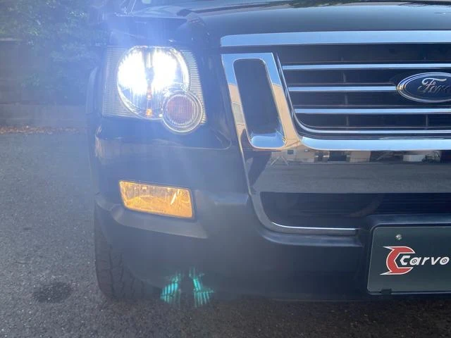 Ford EXPLORER 9