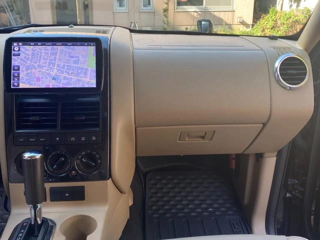 Ford EXPLORER 19