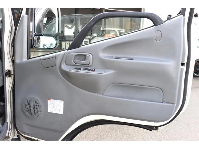 Hino DUTRO 17