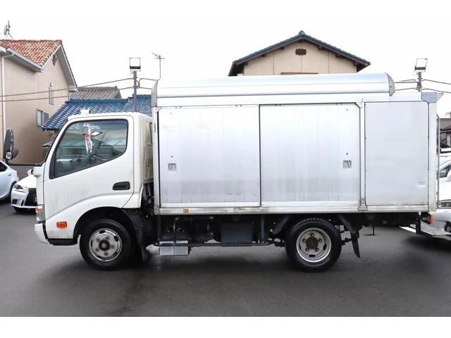 Hino DUTRO 5