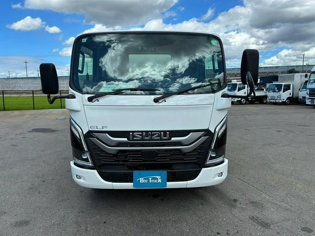 Isuzu ELF 6