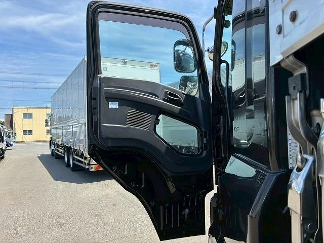 Isuzu GIGA 51