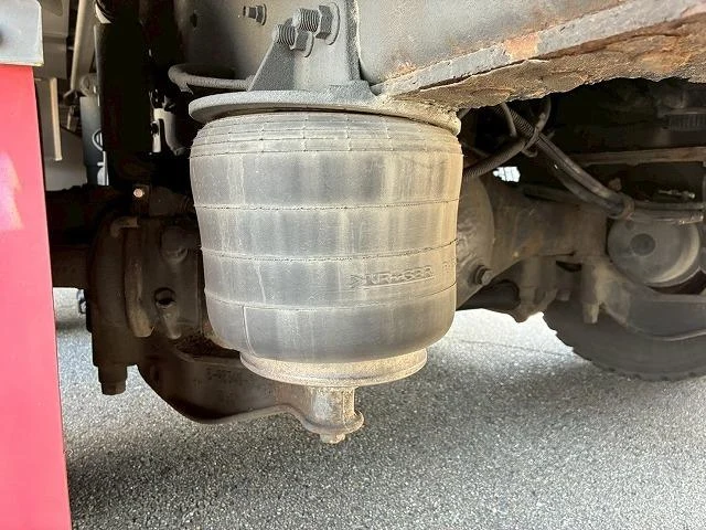 Isuzu GIGA 65