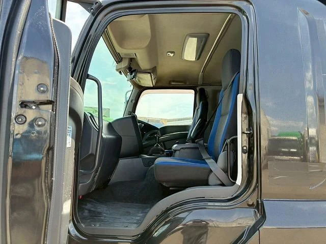 Isuzu GIGA 34