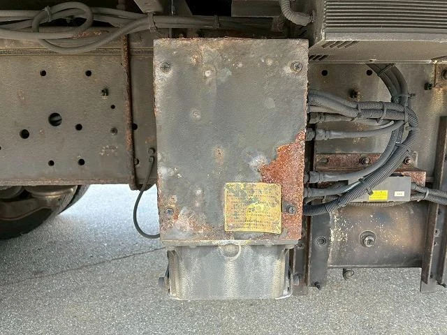 Isuzu GIGA 68