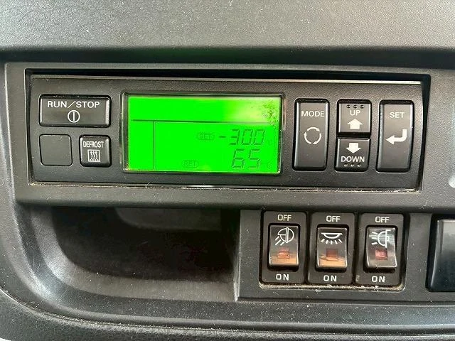 Isuzu GIGA 32