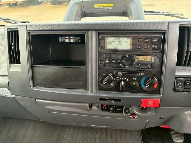 Isuzu ELF 44