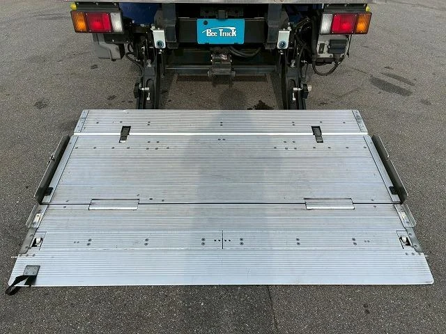 Isuzu ELF 31
