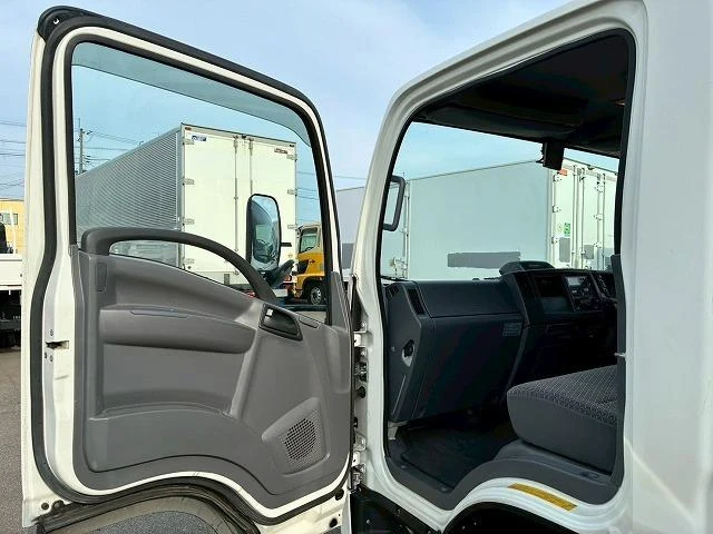 Isuzu ELF 51