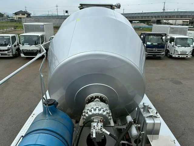 Hino PROFIA 16