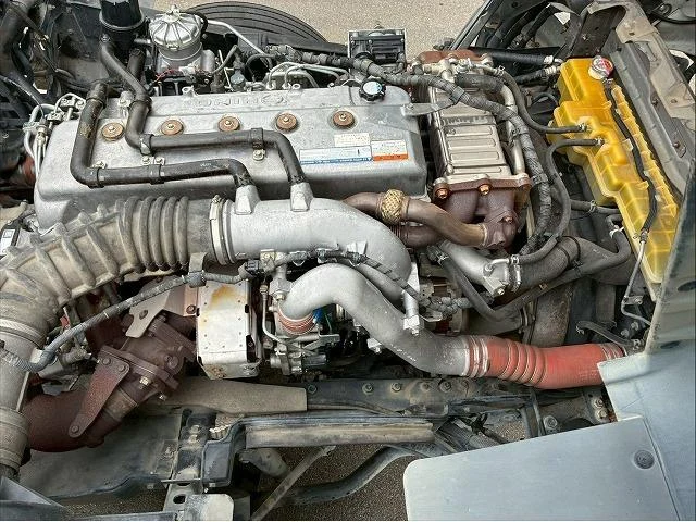 Hino PROFIA 58