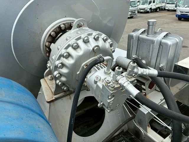 Hino PROFIA 22