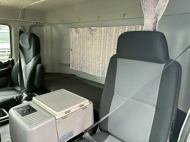 Hino PROFIA 52