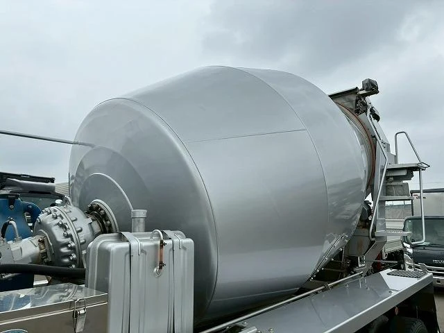 Hino PROFIA 14