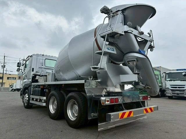 Hino PROFIA 6